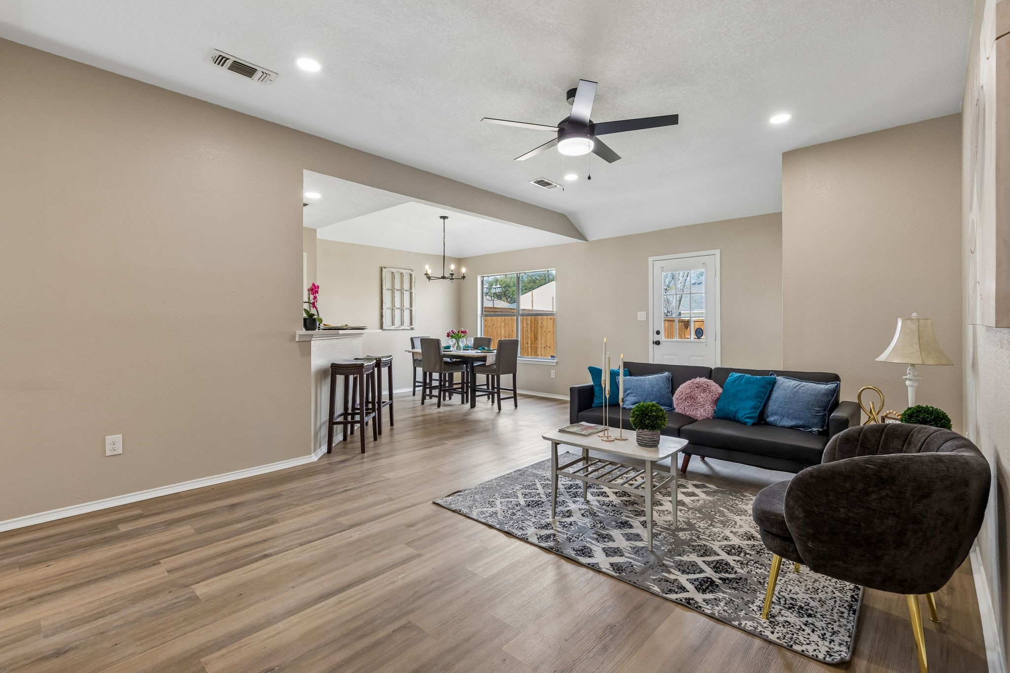 2604 Helen Lane Mesquite TX 75181