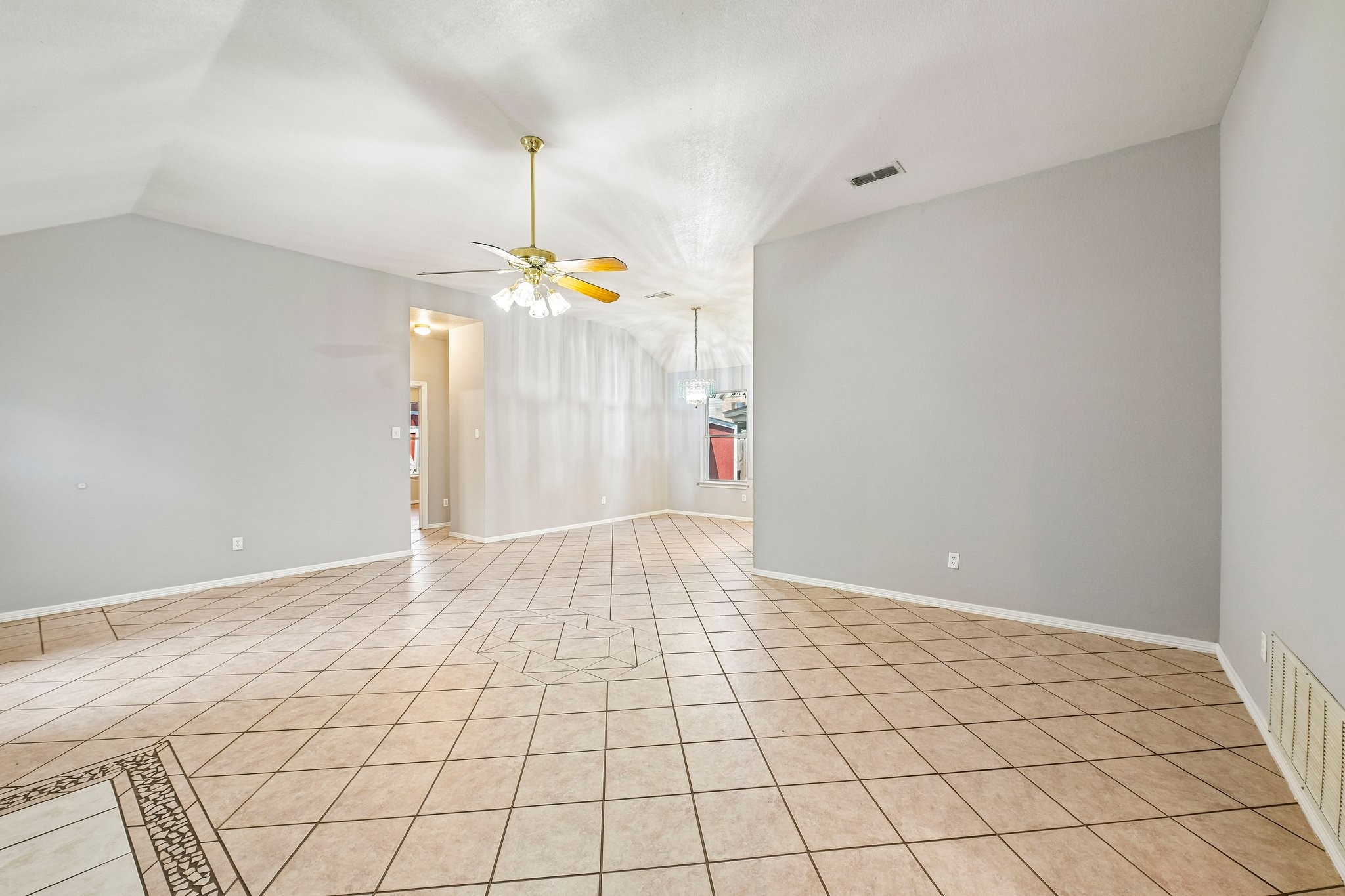 1036 Spring Hill Drive Saginaw TX 76179