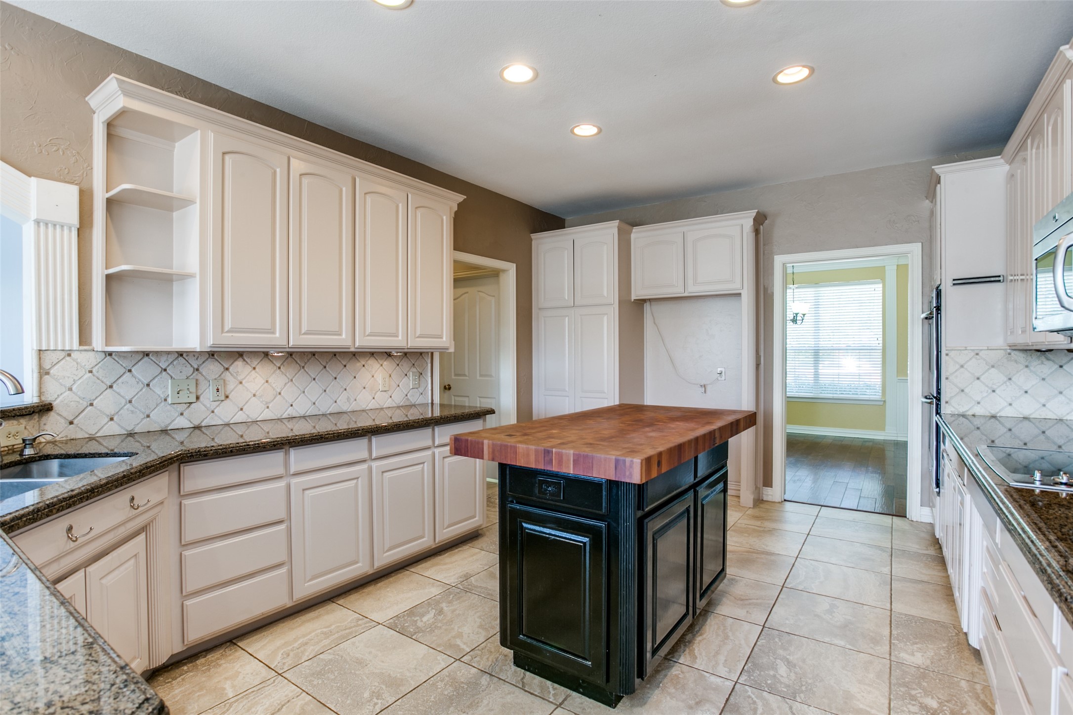 1006 Hidden Knoll Court Southlake TX 76092