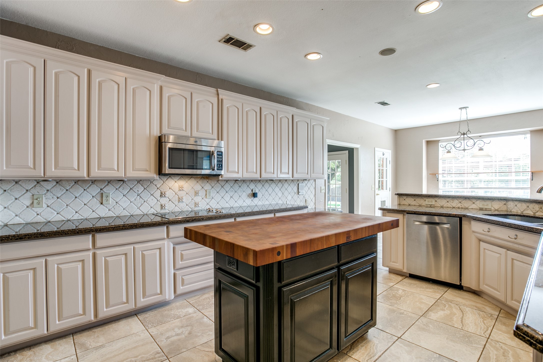 1006 Hidden Knoll Court Southlake TX 76092