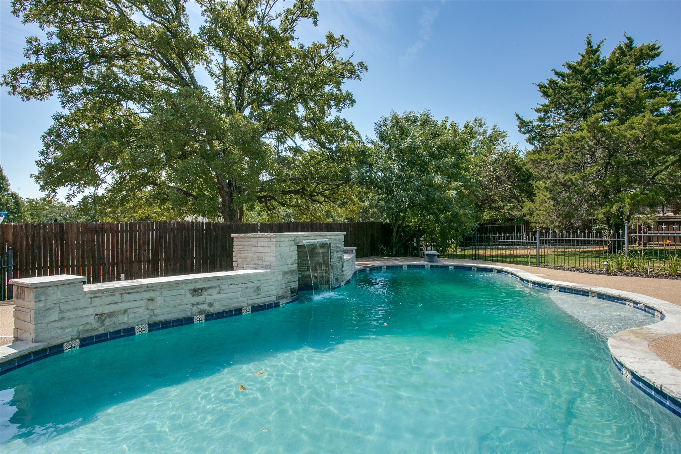 1006 Hidden Knoll Court Southlake TX 76092