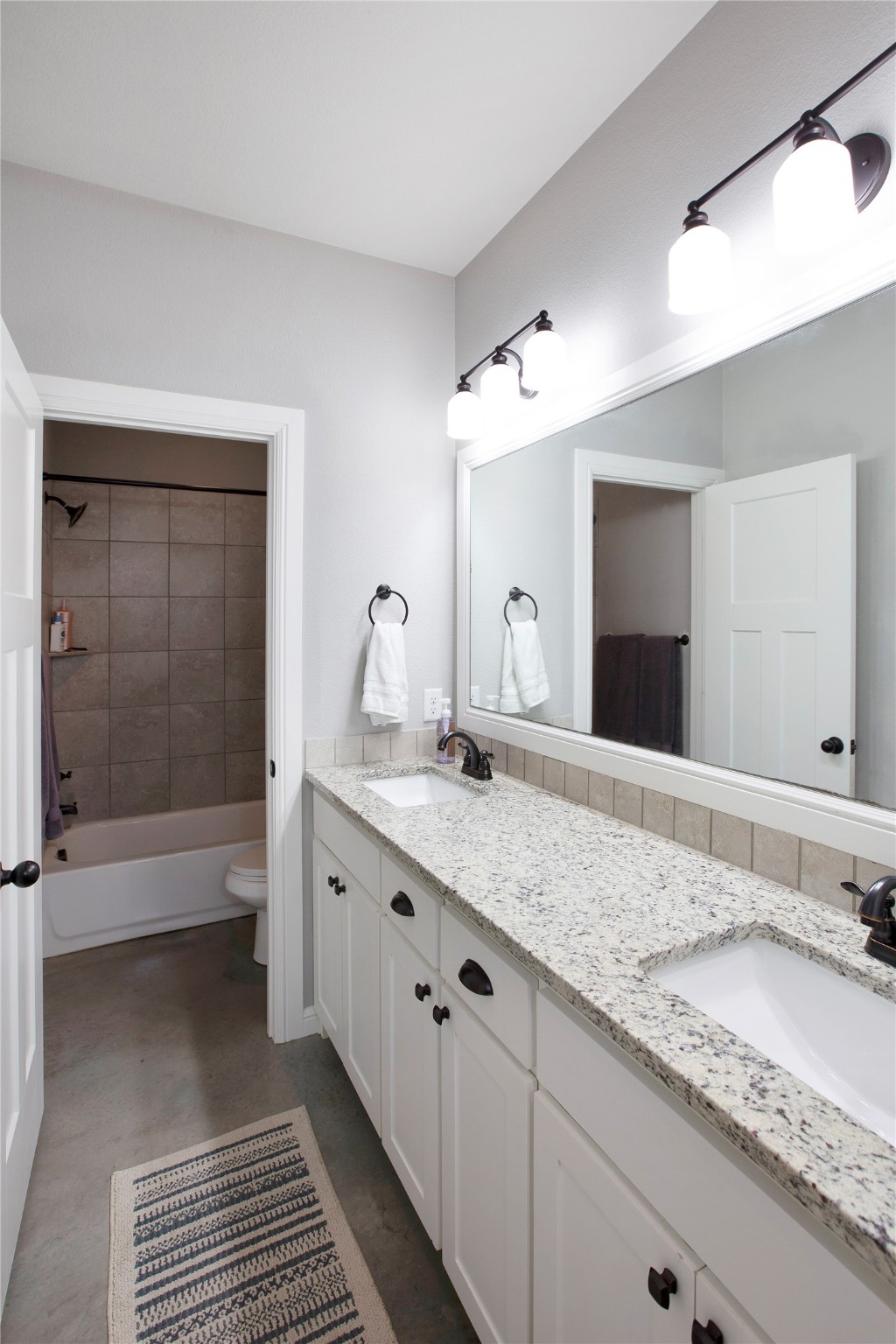 7230 Woodstream Road Midlothian TX 76065