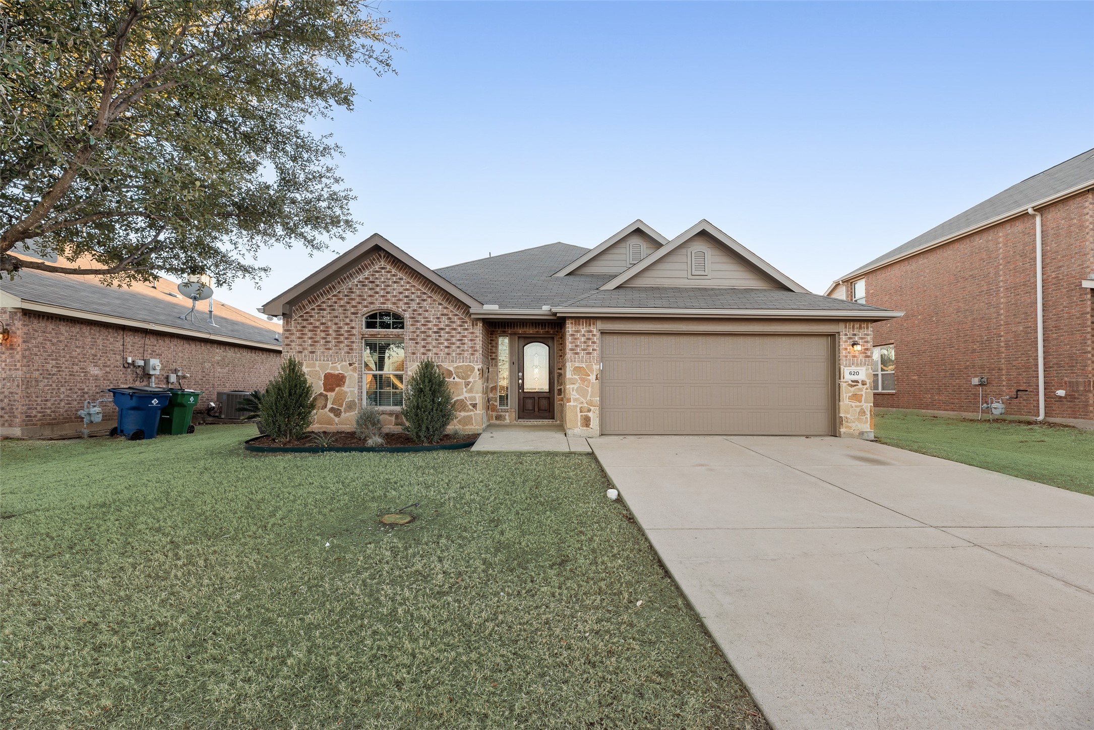 620 S Heights Drive Crowley TX 76036