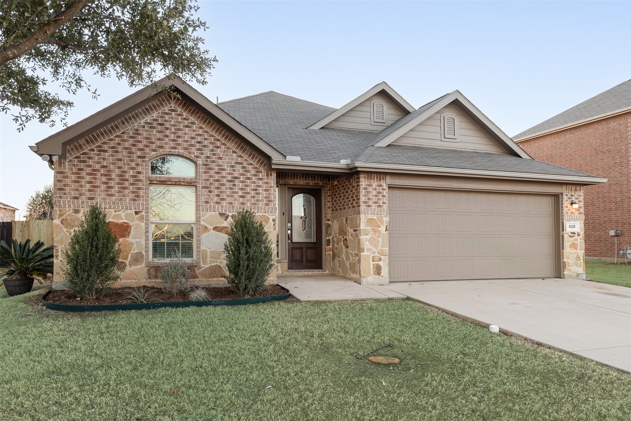 620 S Heights Drive Crowley TX 76036