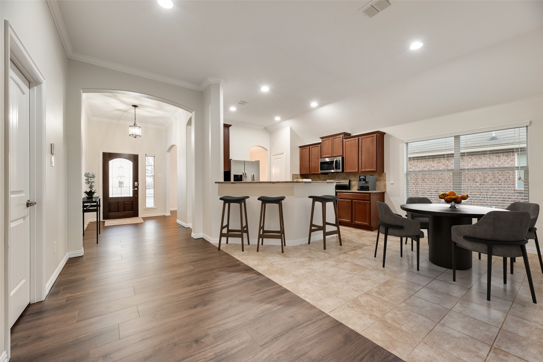 620 S Heights Drive Crowley TX 76036