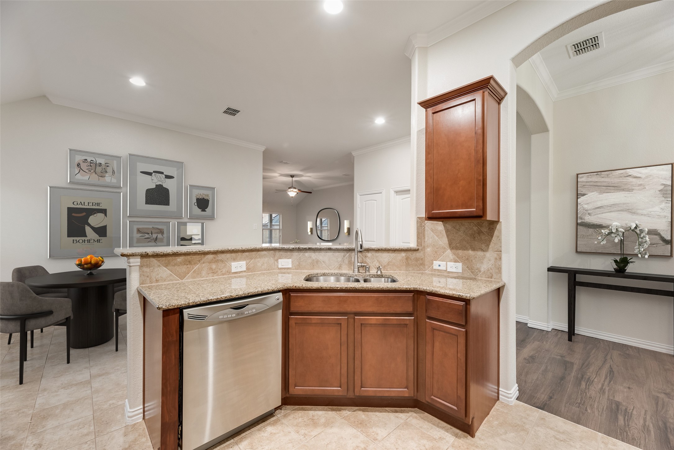 620 S Heights Drive Crowley TX 76036