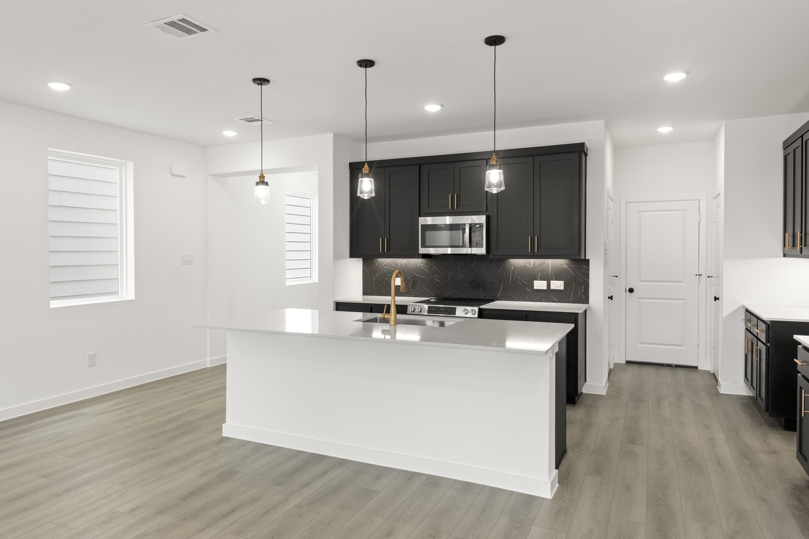 6927 Mission Tejas Drive Dallas TX 75228