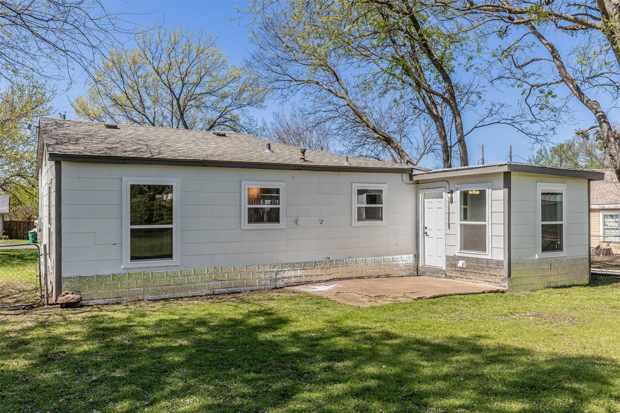 417 N Burdette Avenue Sherman TX 75090