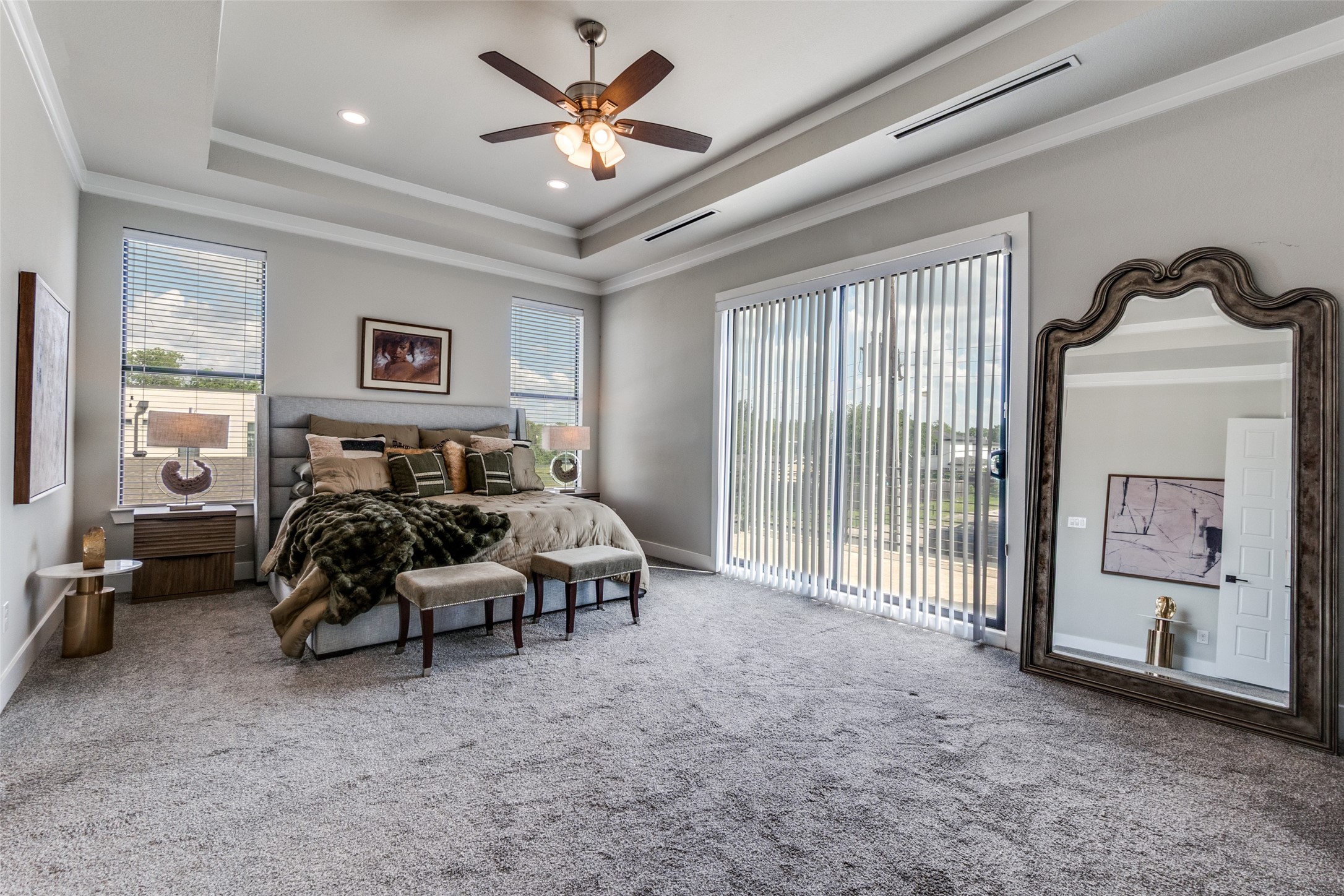 2043 Canada Drive Dallas TX 75212