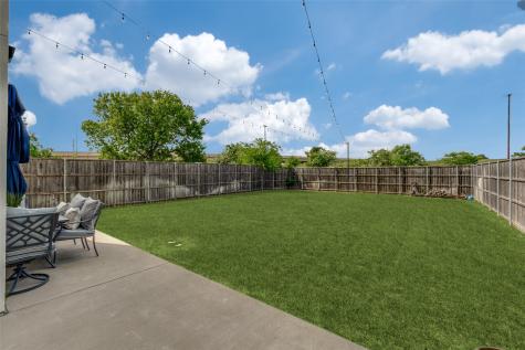 2043 Canada Drive Dallas TX 75212