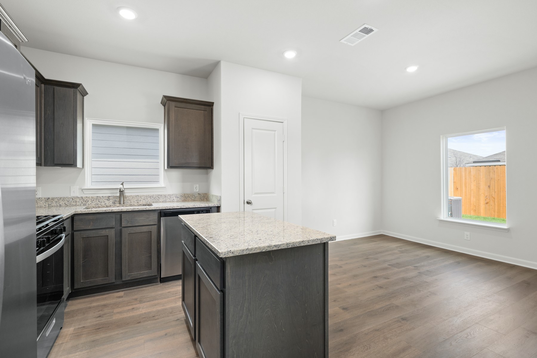 1548 Harvester Drive Fort Worth TX 76140