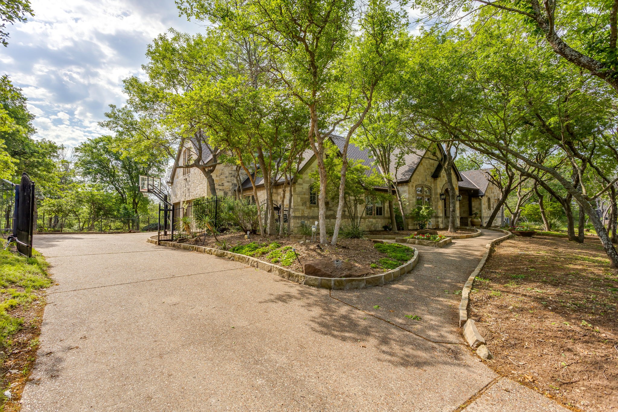 305 Covered Bridge Drive Fort Worth TX 76108