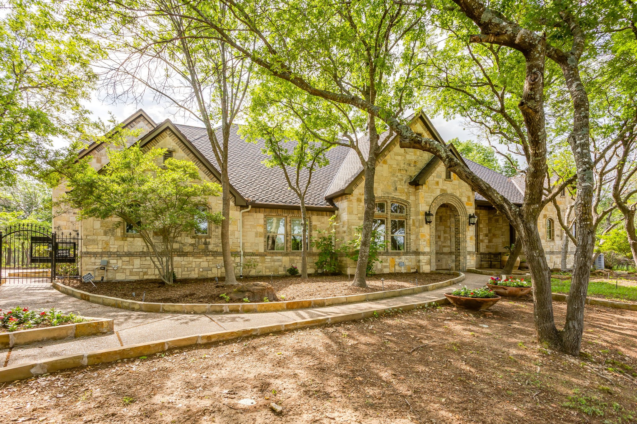 305 Covered Bridge Drive Fort Worth TX 76108