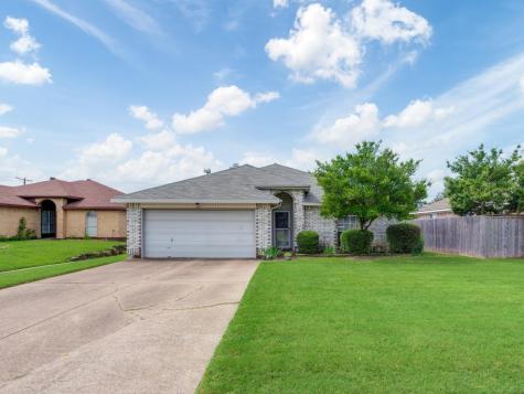 1224 Brookvalley Drive Arlington TX 76018