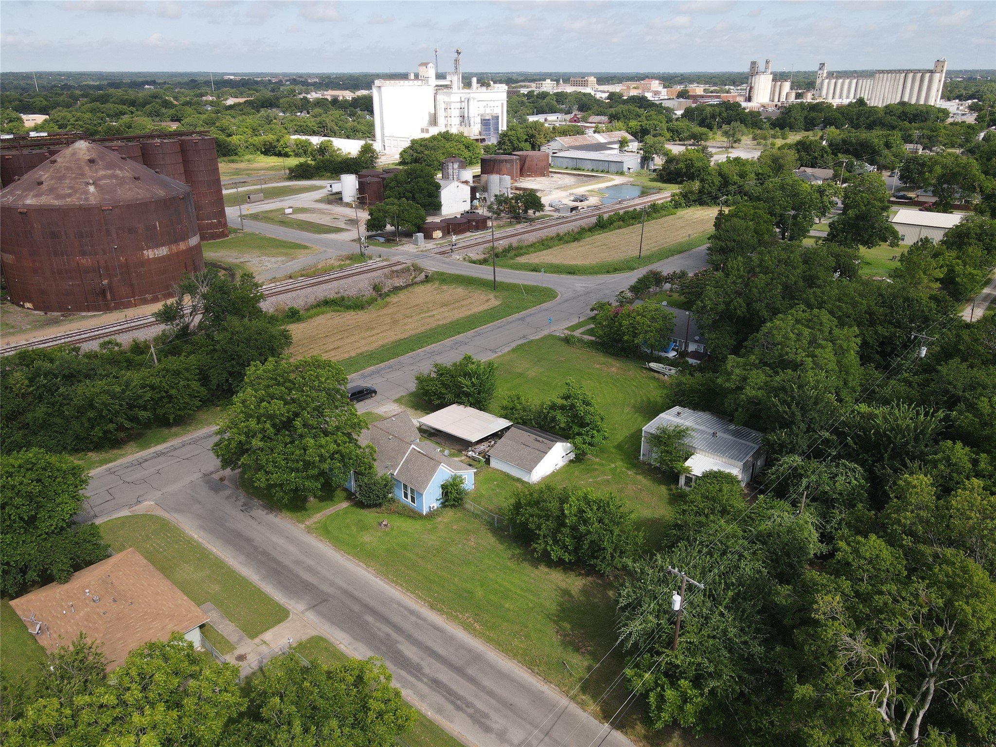 603 E Thomas Street Sherman TX 75090