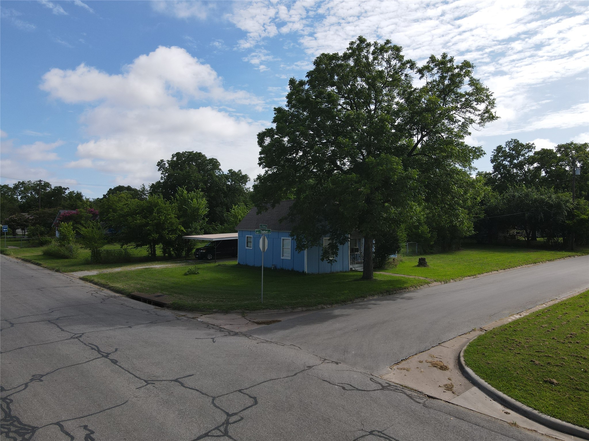 603 E Thomas Street Sherman TX 75090