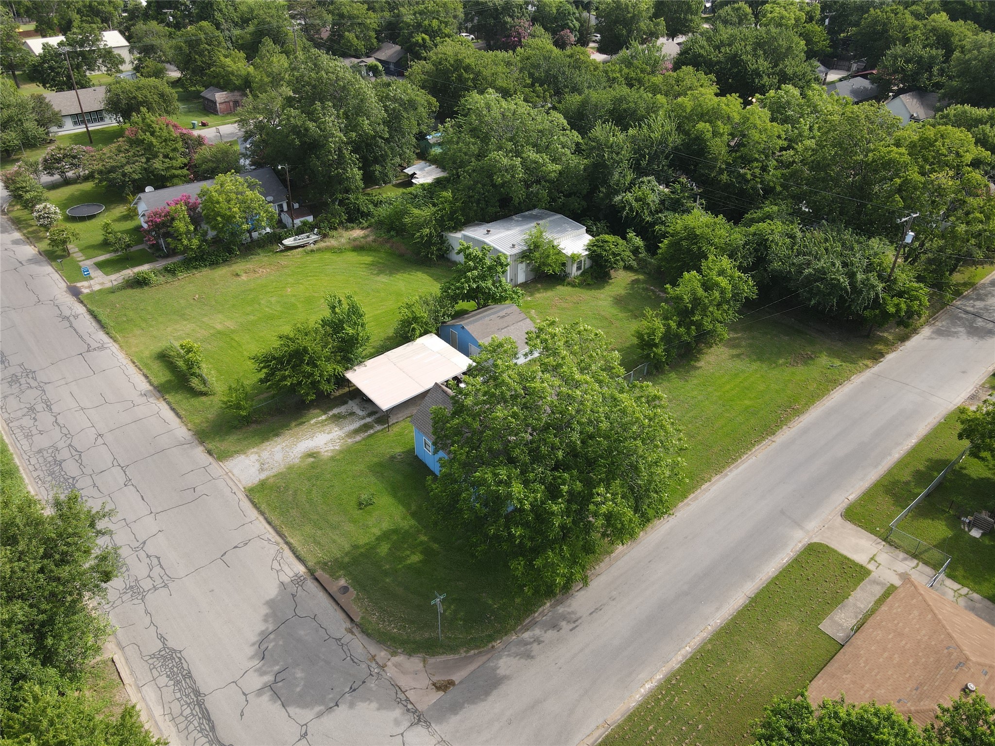 603 E Thomas Street Sherman TX 75090