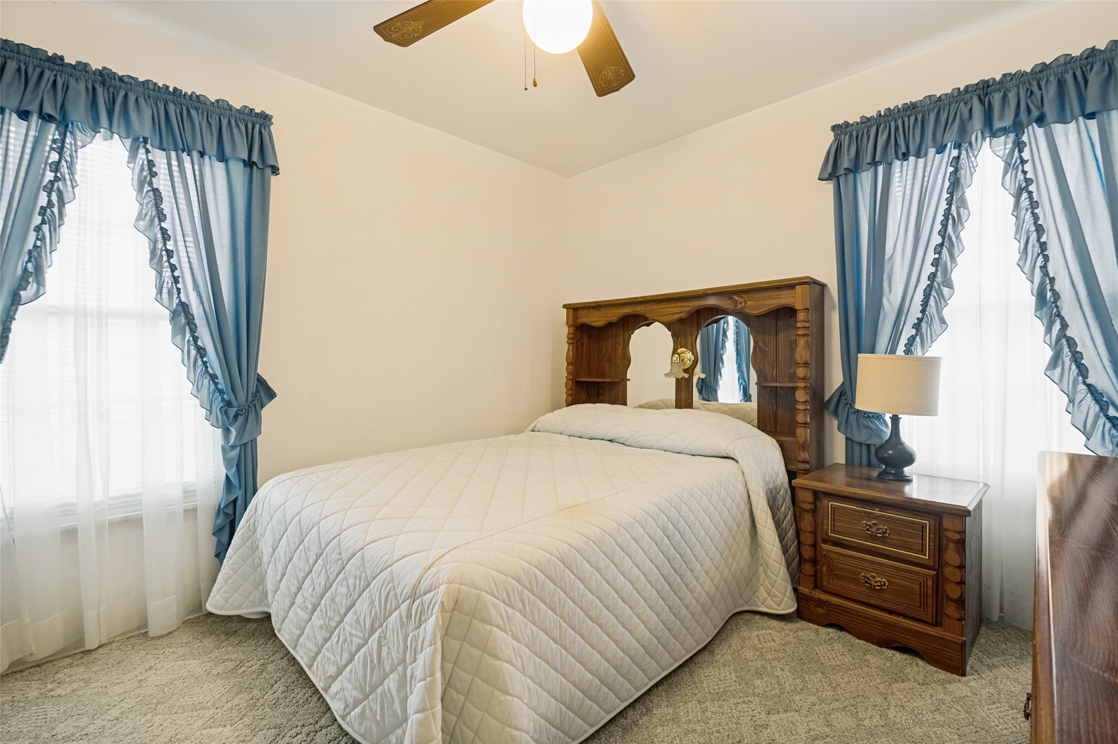 209 Helen Drive Arlington TX 76011