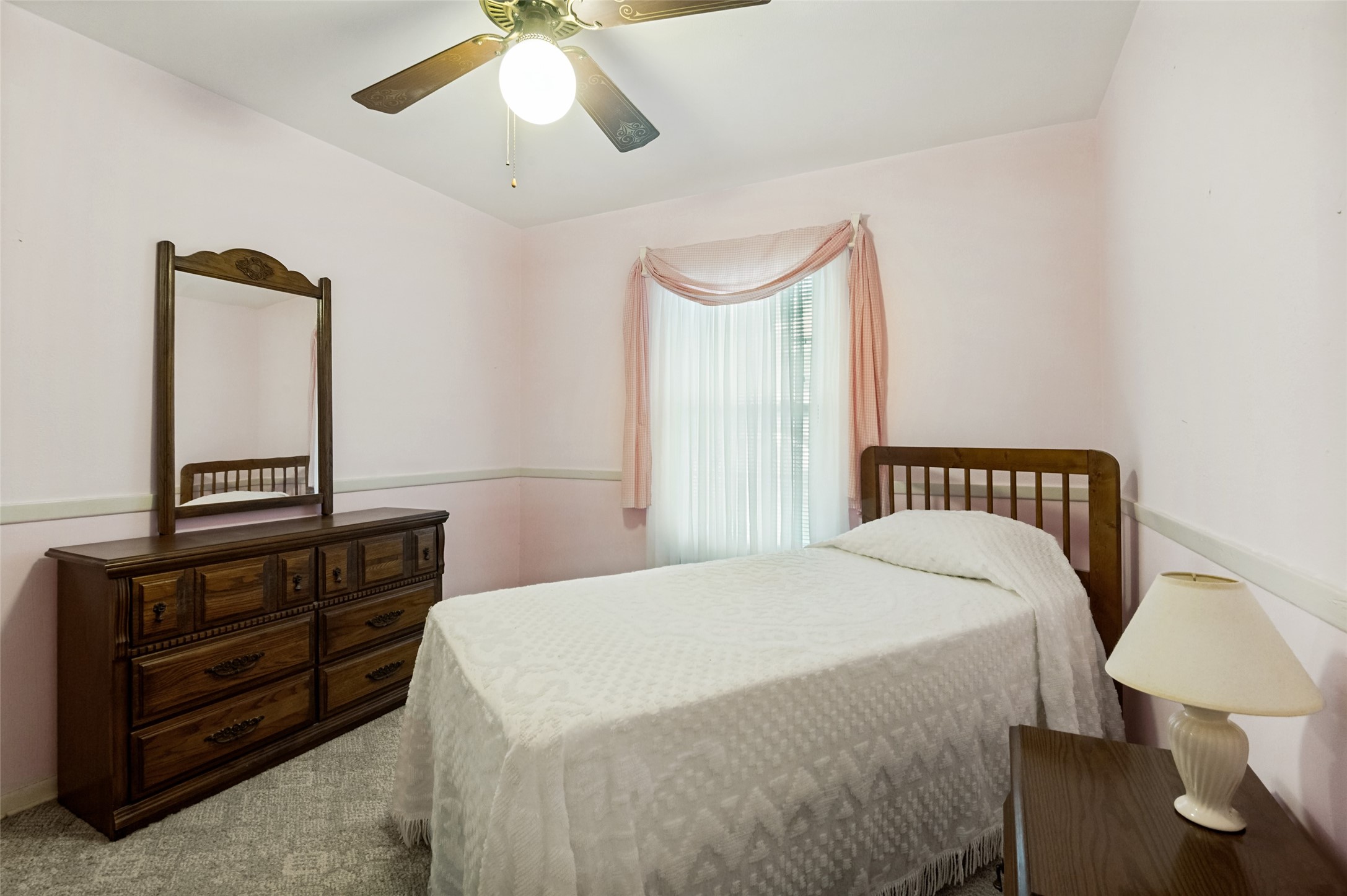 209 Helen Drive Arlington TX 76011