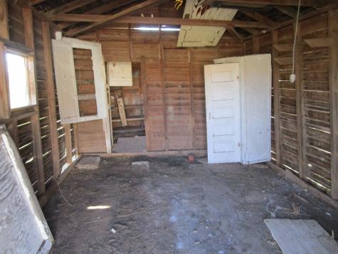 106 E Magnolia Avenue Electra TX 76360
