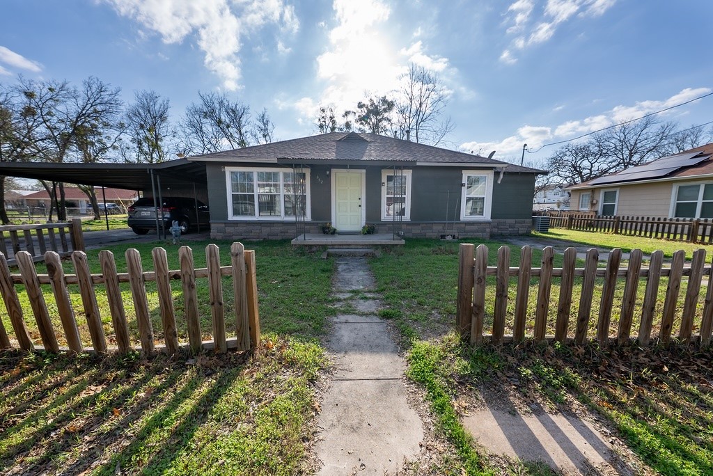 662 N Barton Street Stephenville TX 76401
