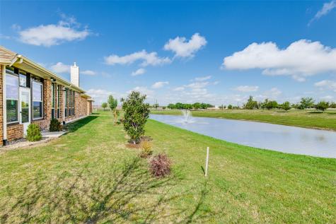 902 Saint Matthew Circle Royse City TX 75189