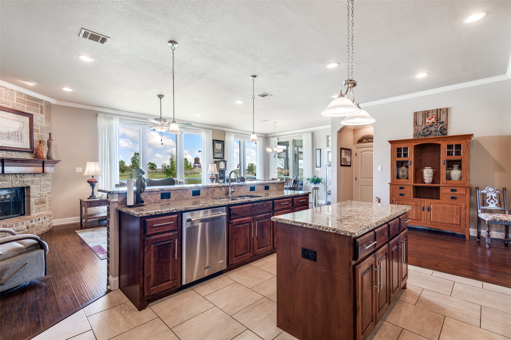 902 Saint Matthew Circle Royse City TX 75189