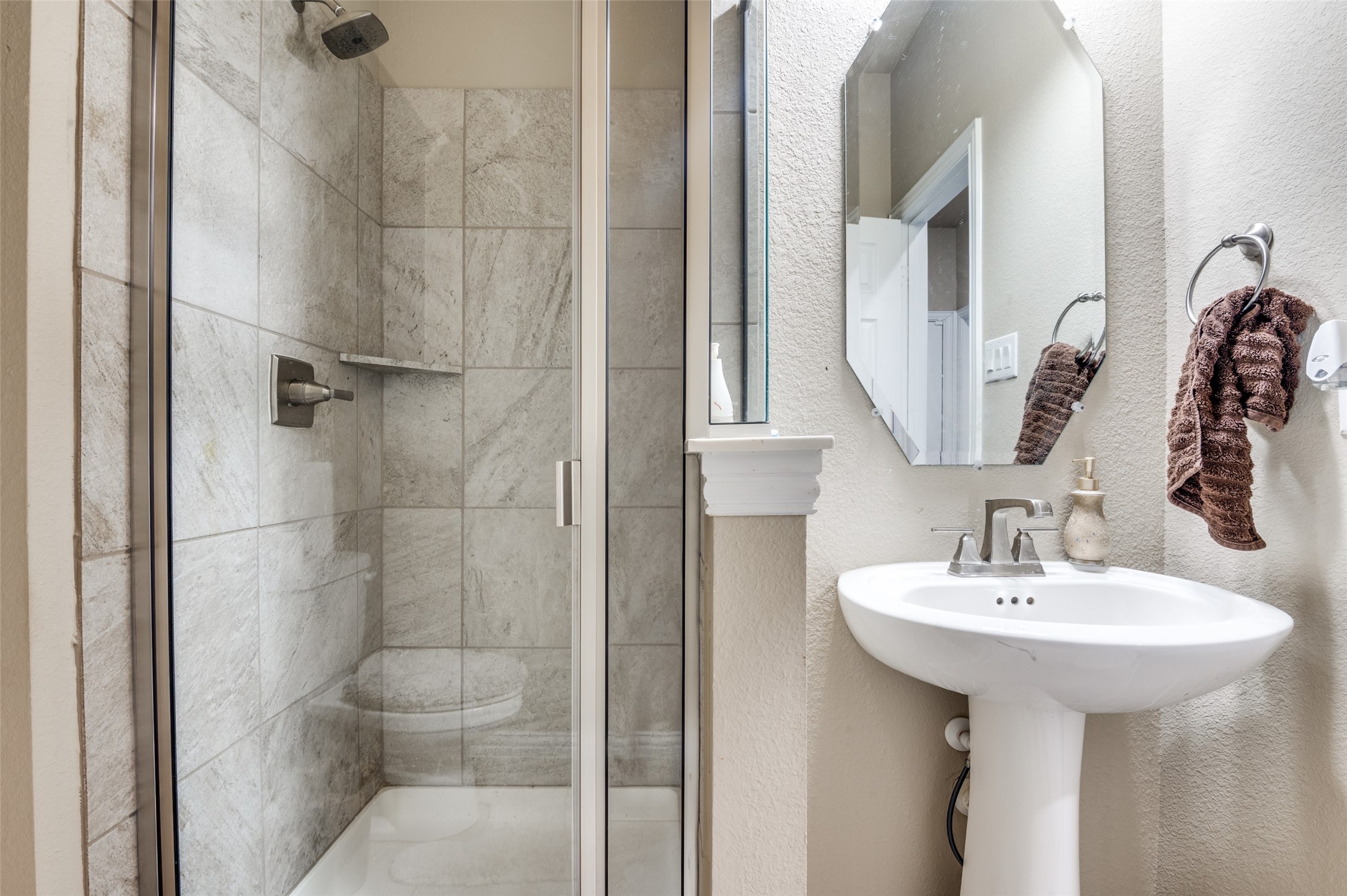 3449 Ava Drive Midlothian TX 76065
