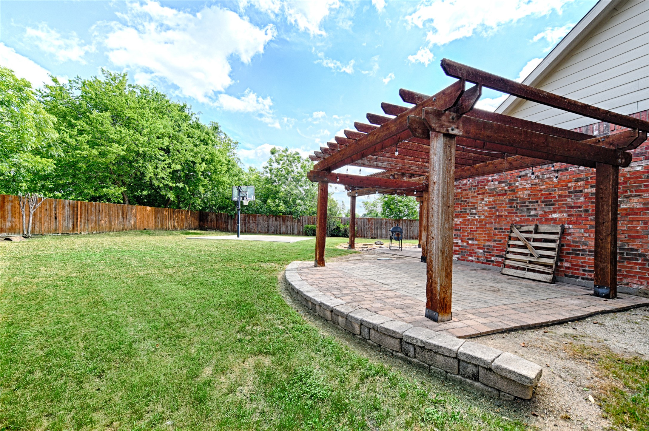 6004 Cedar Glen Court Grand Prairie TX 75052