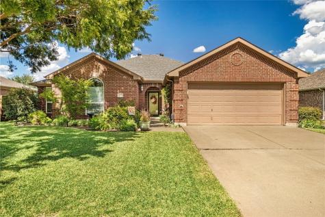 4703 Bluebird Lane Mansfield TX 76063