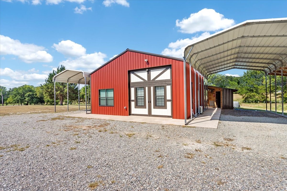 580 Homer Smith Road Van Alstyne TX 75495