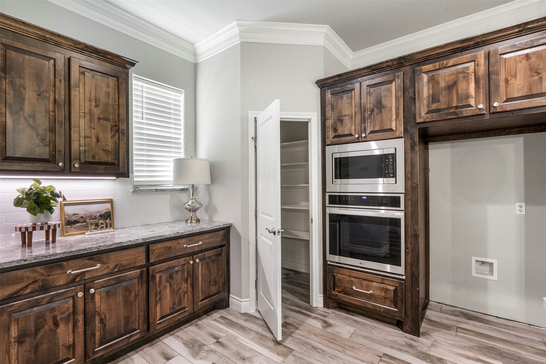 10301 Ravenswood Road Granbury TX 76049