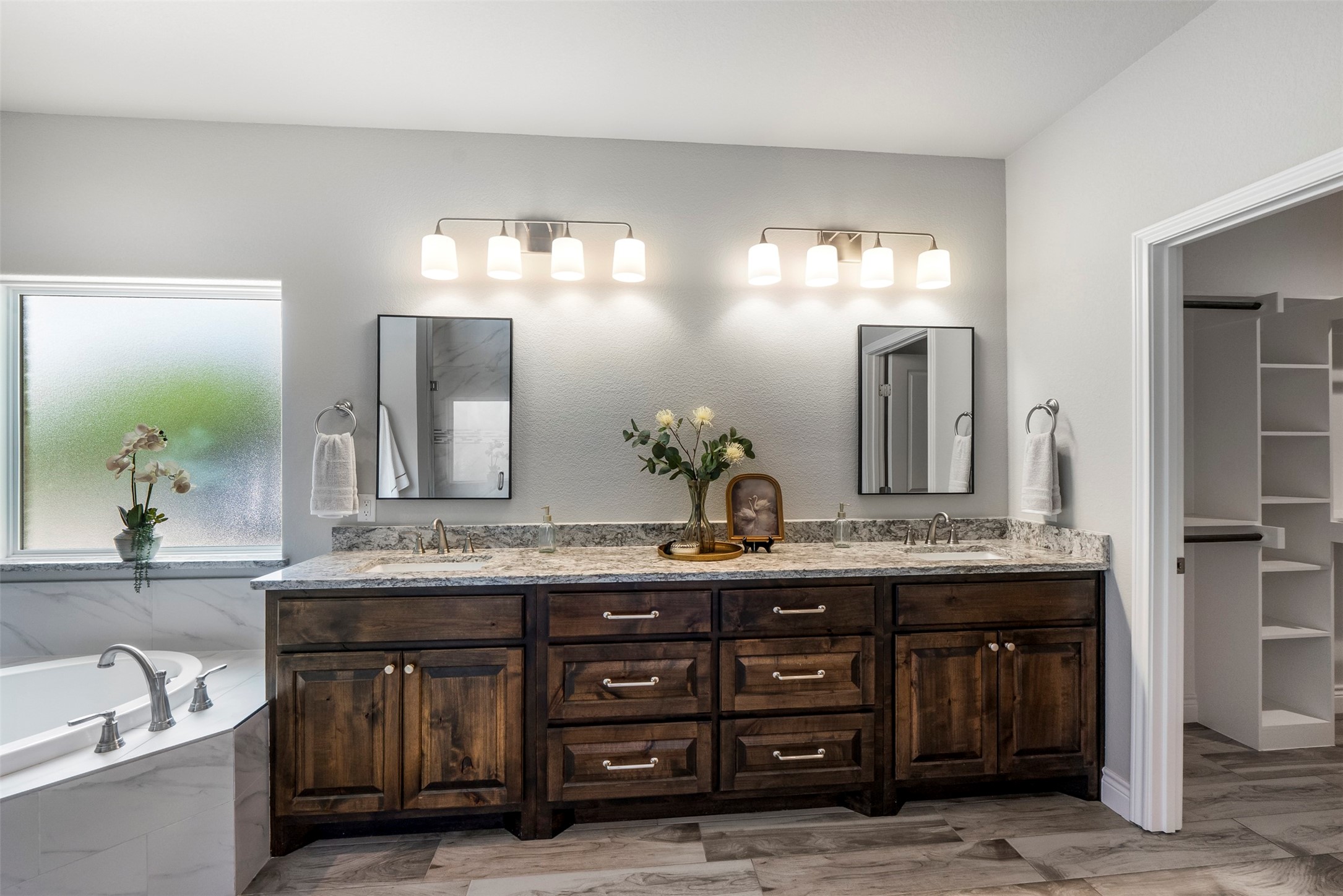 10301 Ravenswood Road Granbury TX 76049