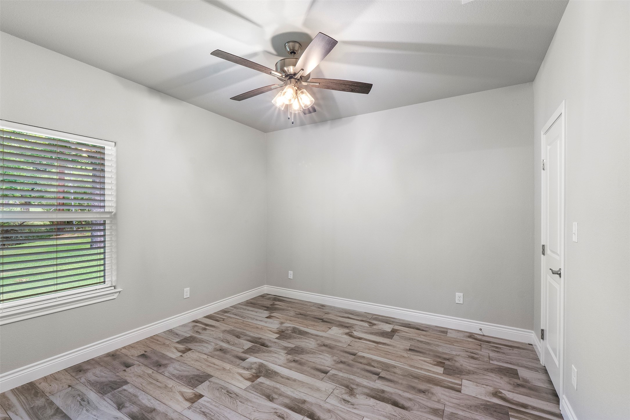 10301 Ravenswood Road Granbury TX 76049