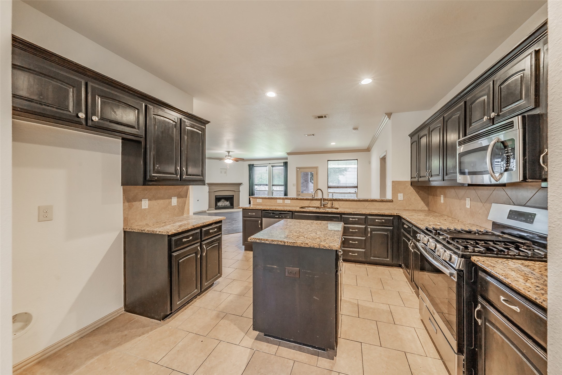 3316 Lone Tree Lane Fort Worth TX 76244