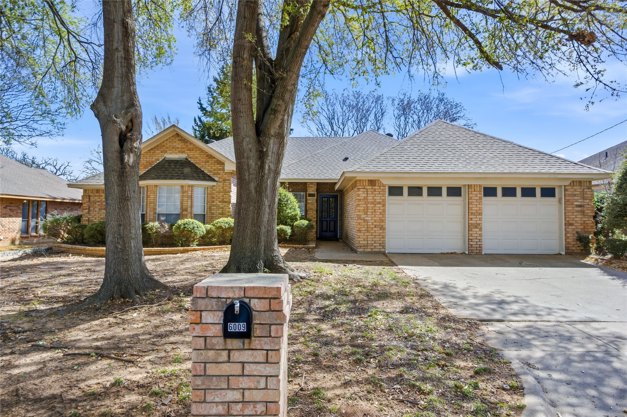 6009 Kenilworth Drive Arlington TX 76001