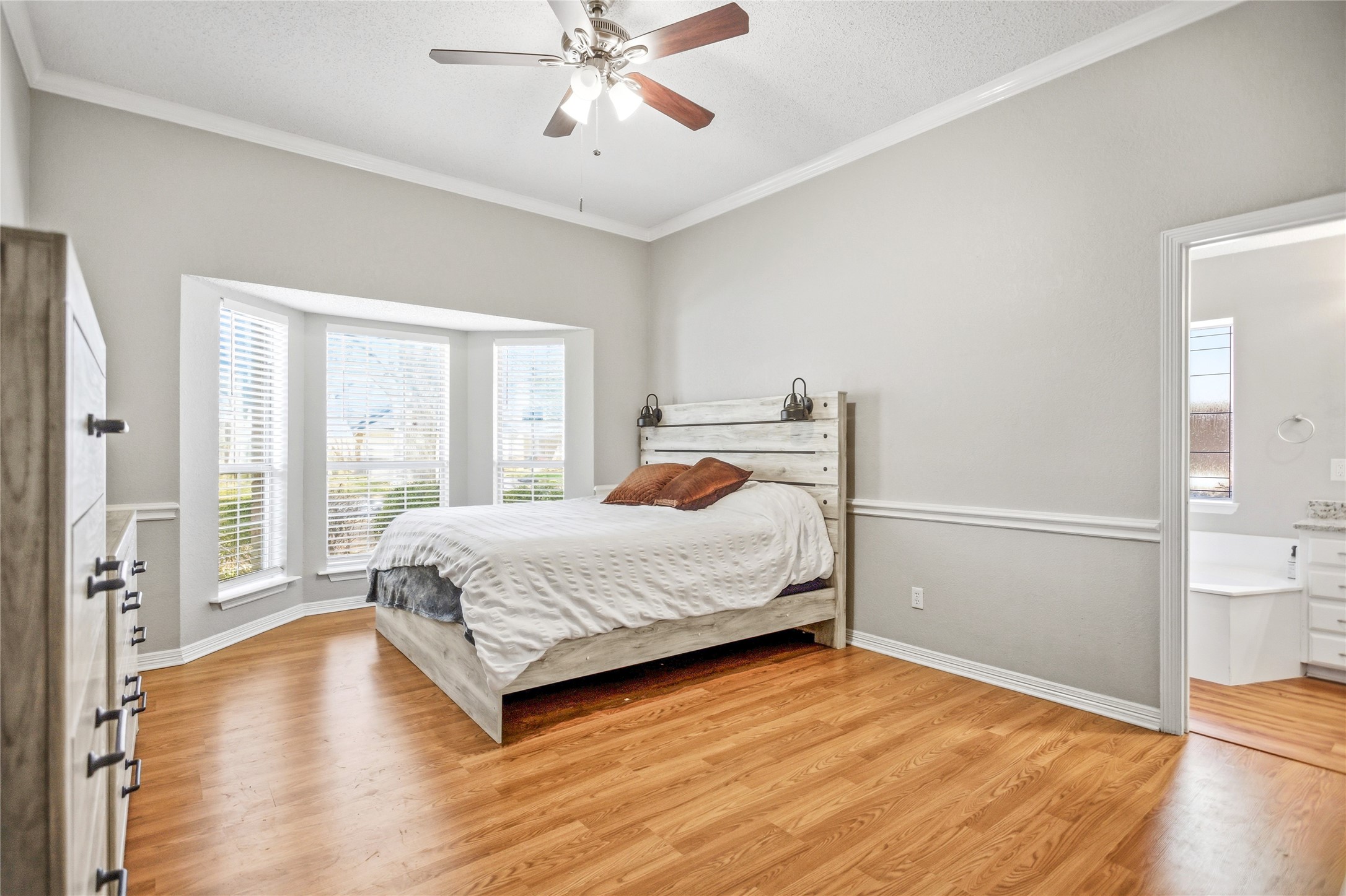 6009 Kenilworth Drive Arlington TX 76001