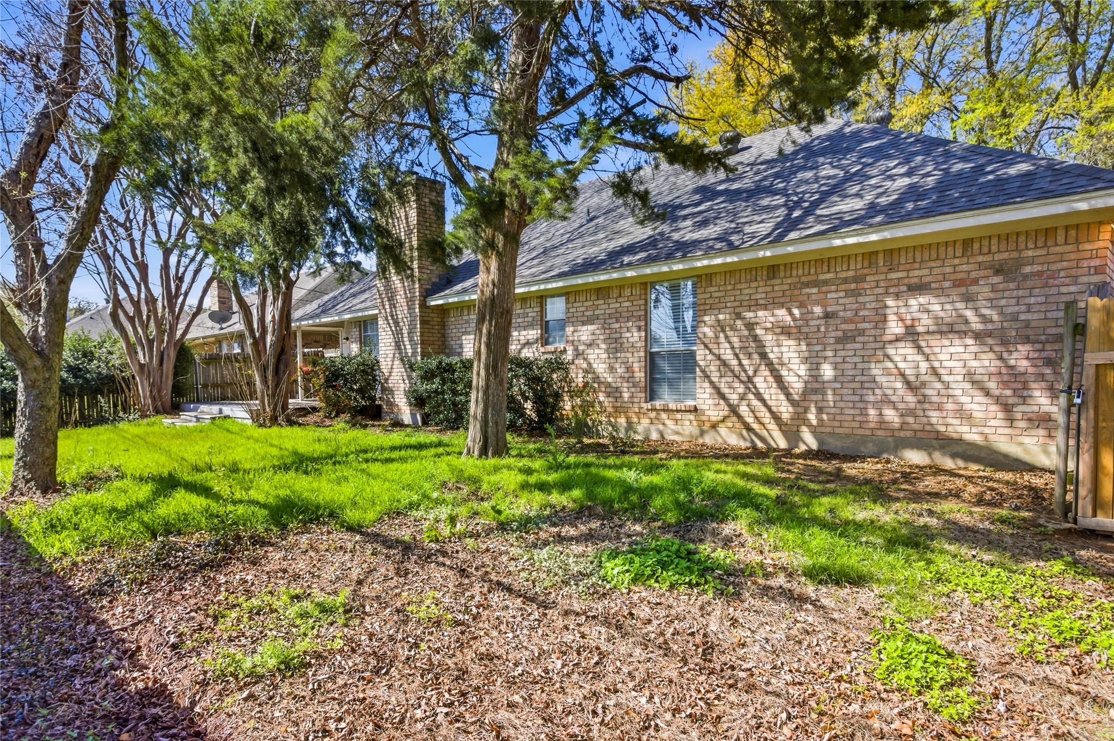 6009 Kenilworth Drive Arlington TX 76001