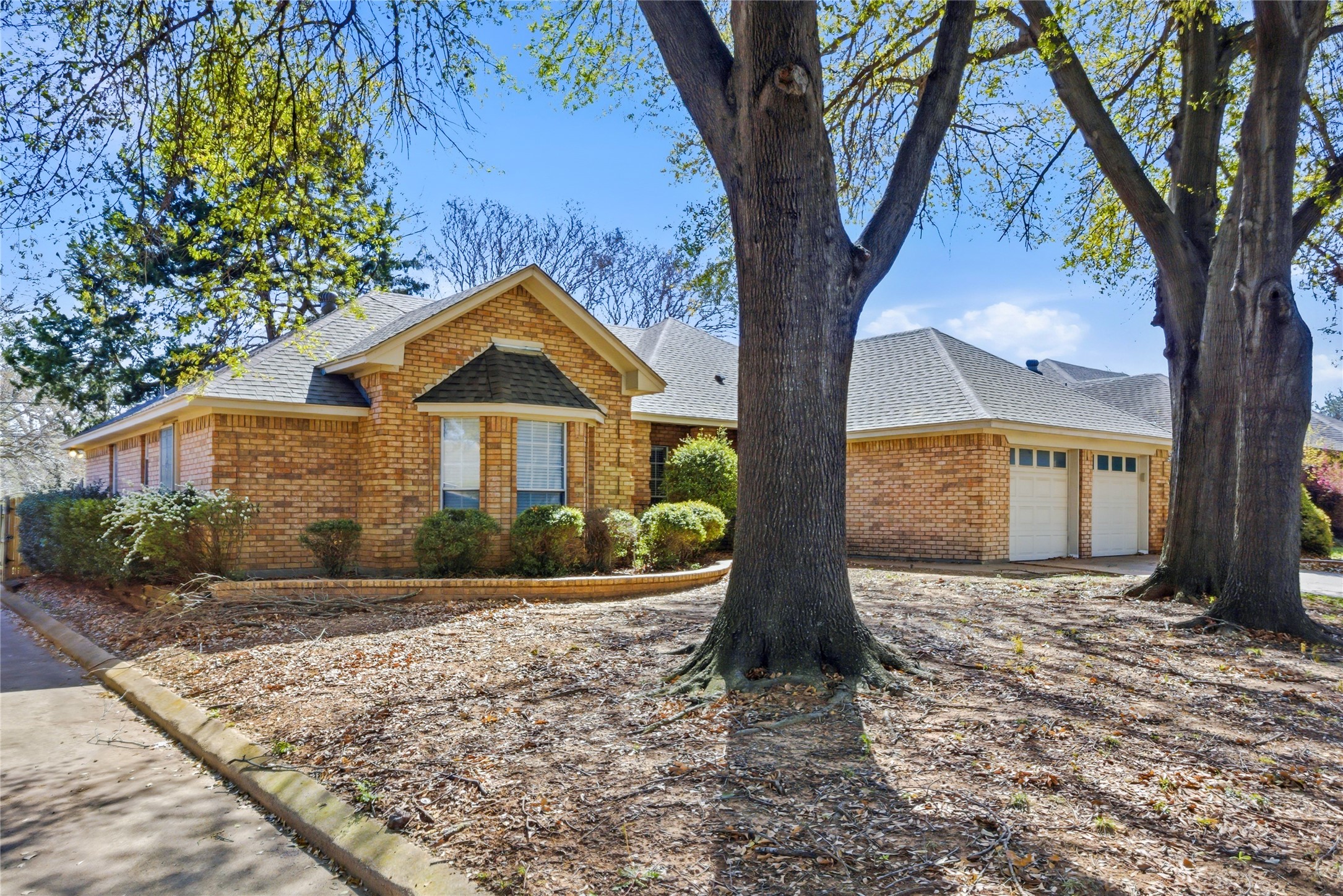 6009 Kenilworth Drive Arlington TX 76001