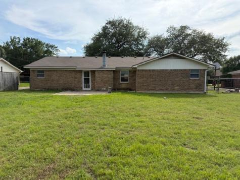 132 Crockett Lane Hewitt TX 76643
