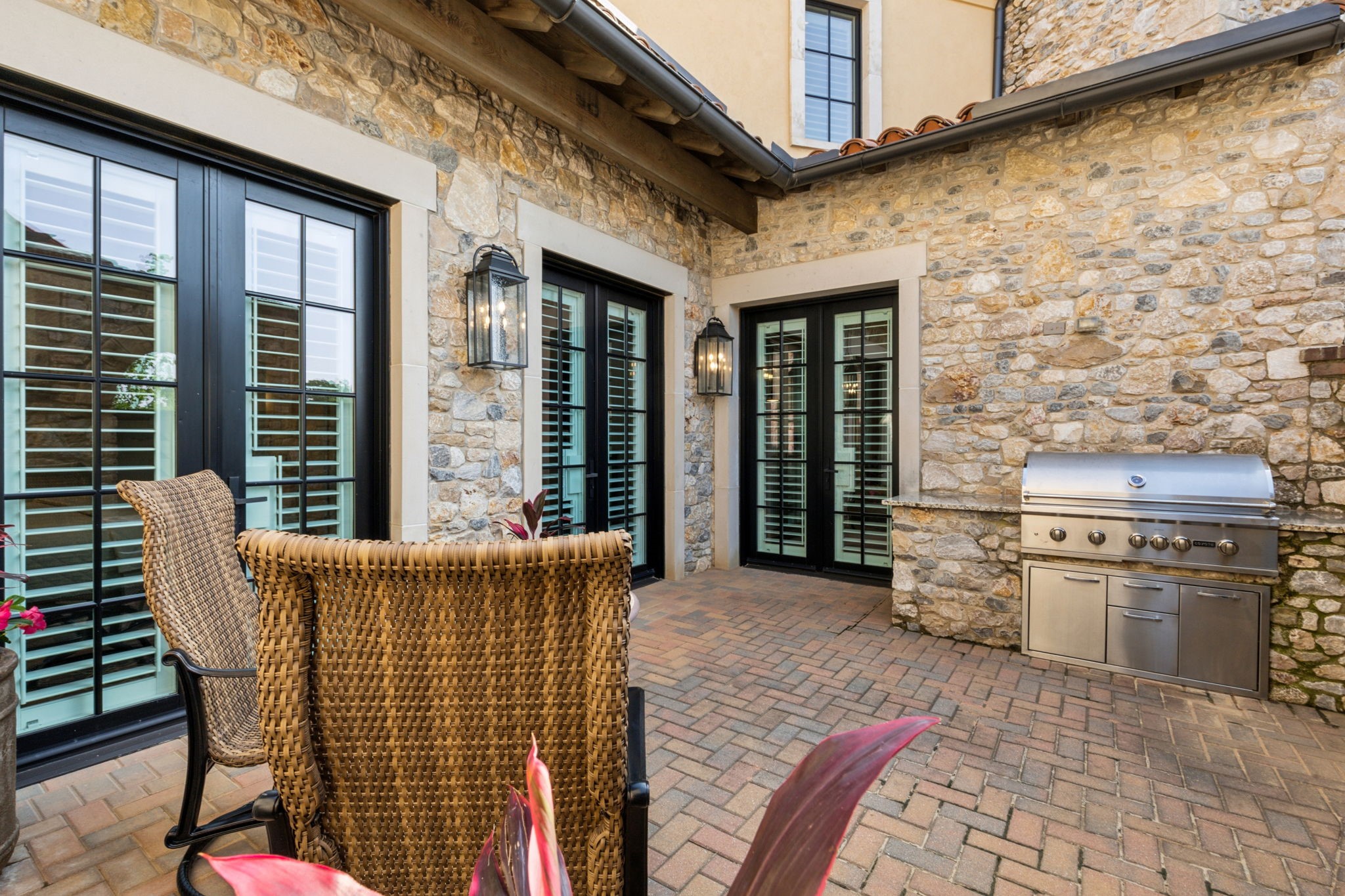 9 Catalonia Drive Westlake TX 76262