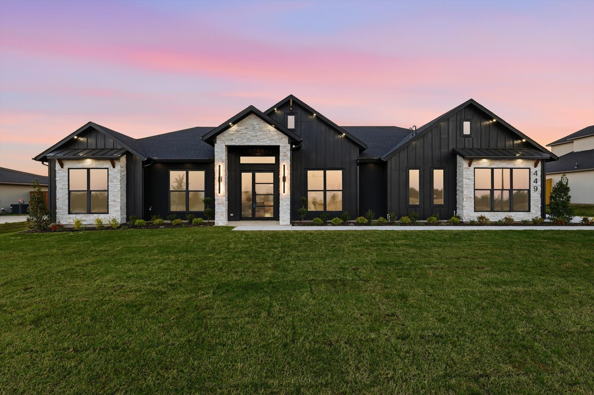 449 Whispering Way Red Oak TX 75154