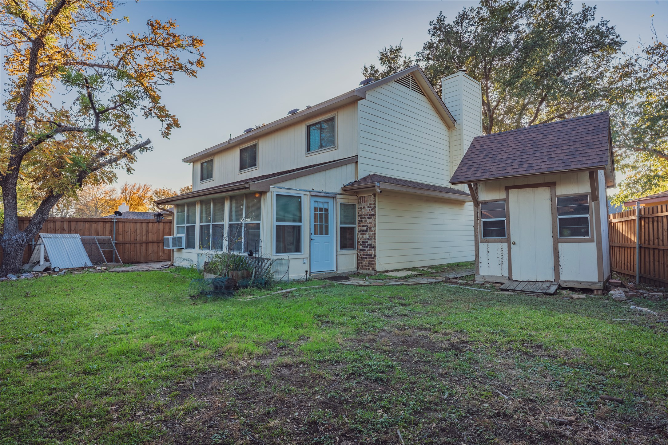 593 King Circle Lewisville TX 75067