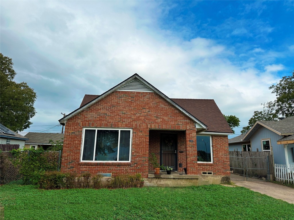 6512 Tyree Street Dallas TX 75209