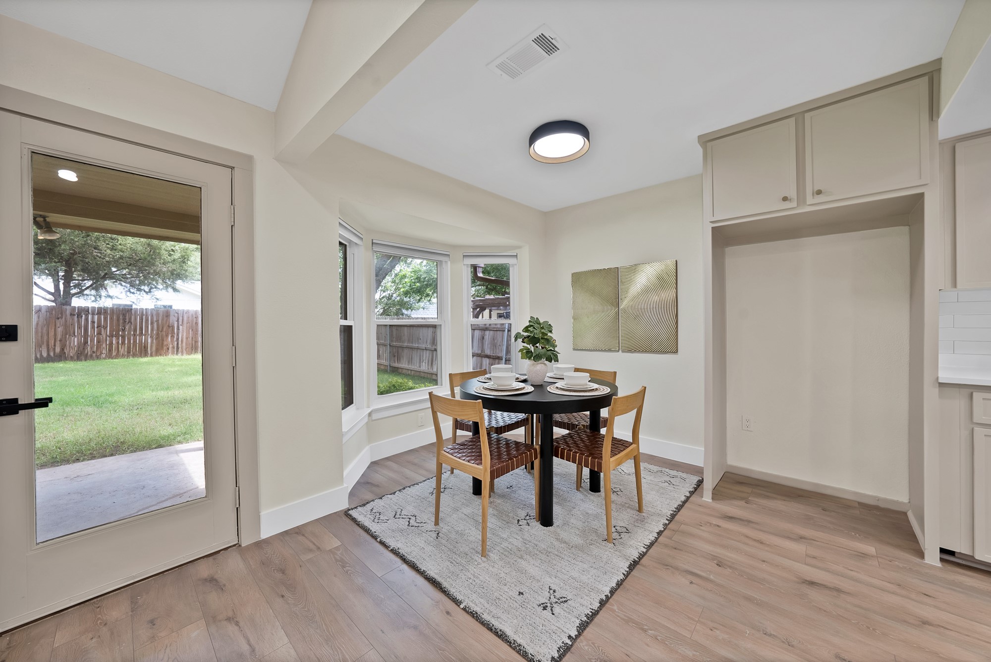 929 Thistle Ridge Lane Arlington TX 76017