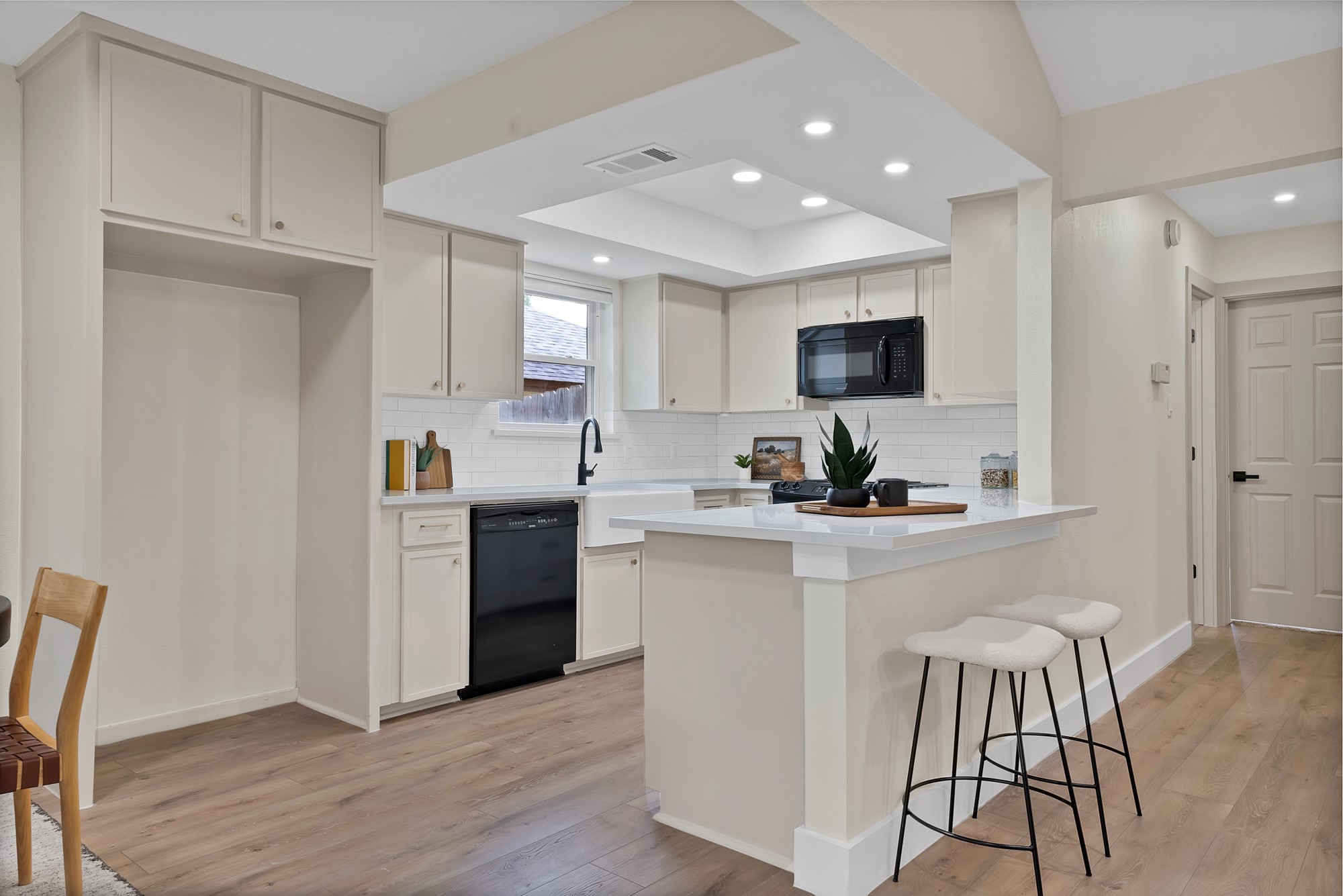 929 Thistle Ridge Lane Arlington TX 76017