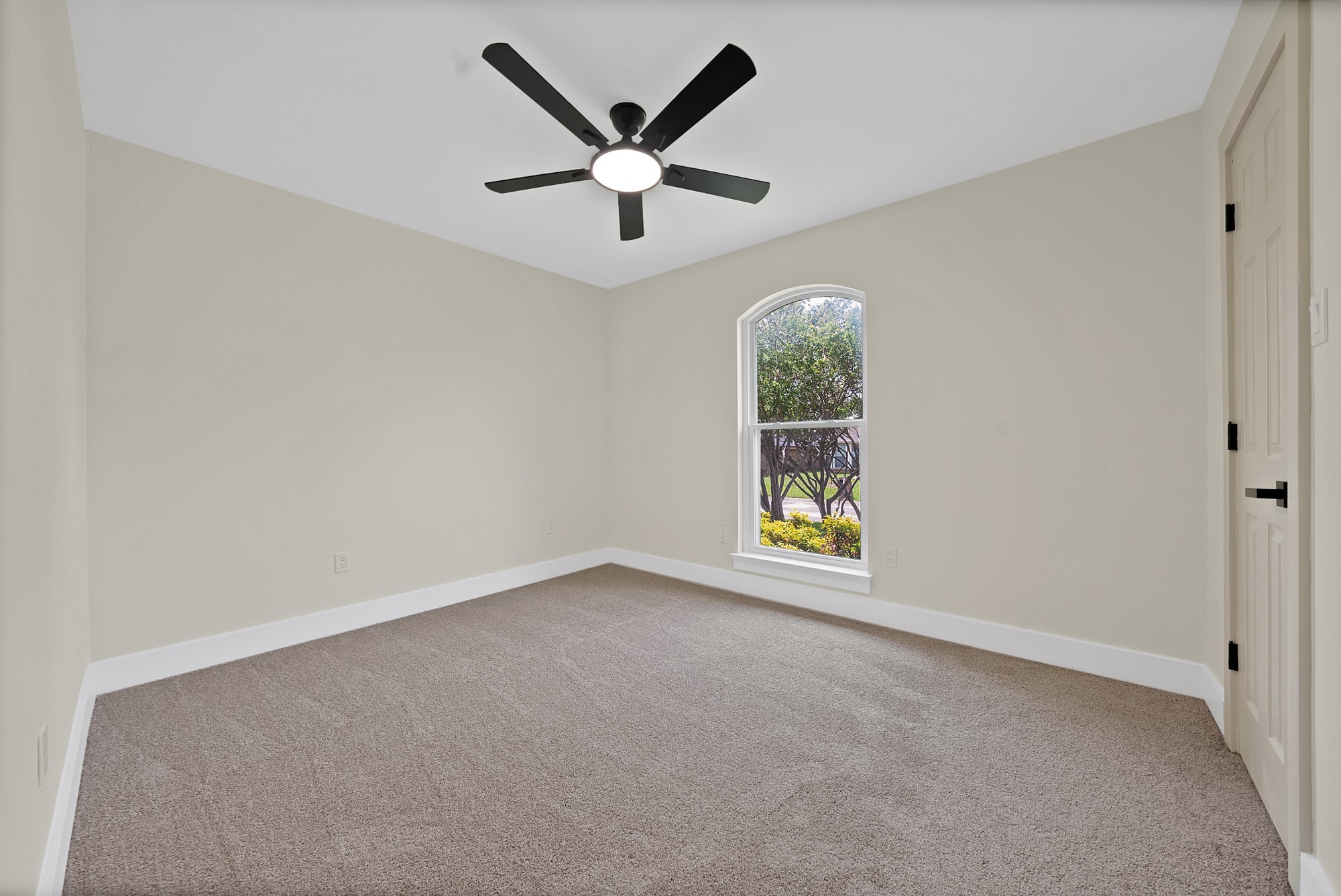 929 Thistle Ridge Lane Arlington TX 76017