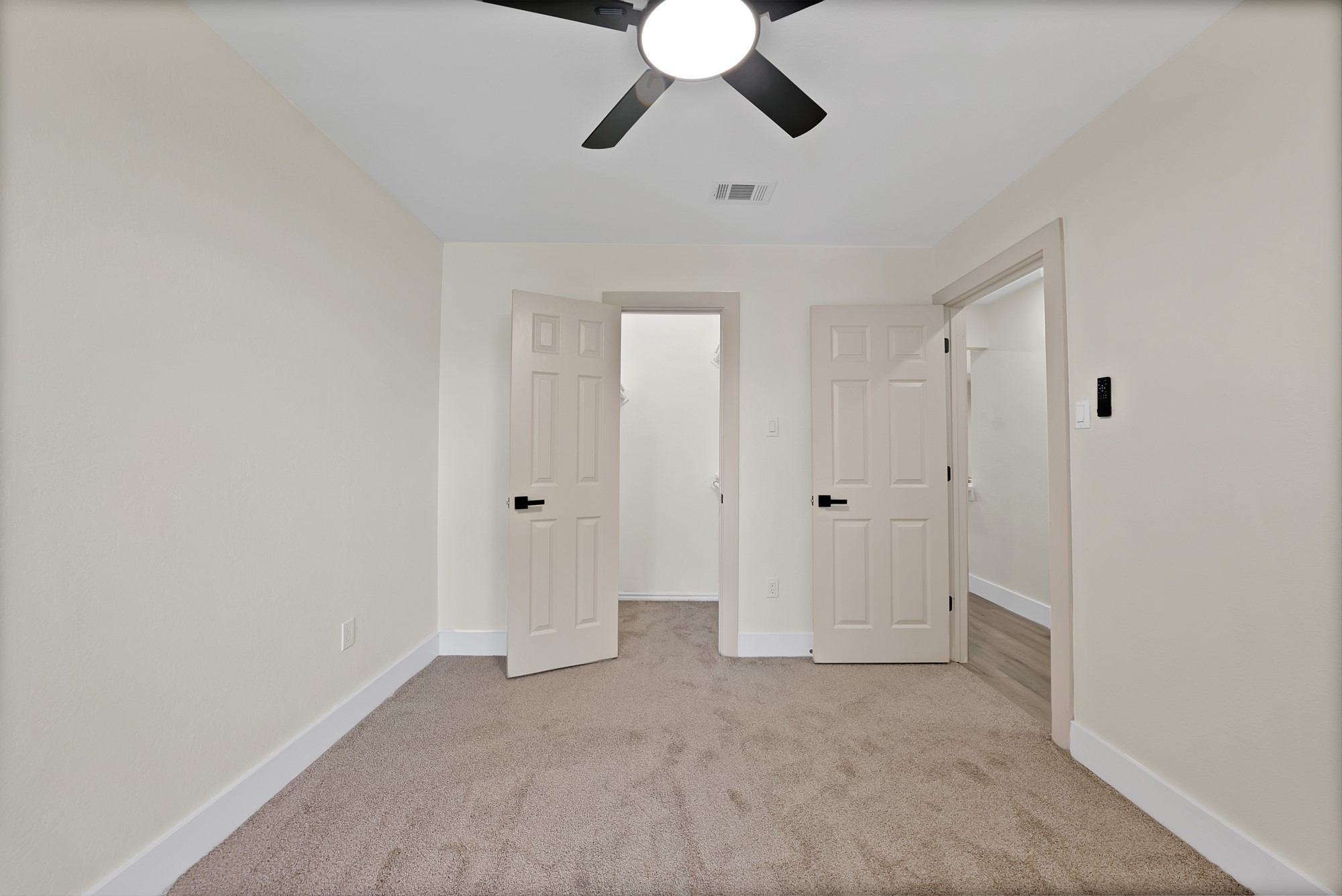 929 Thistle Ridge Lane Arlington TX 76017