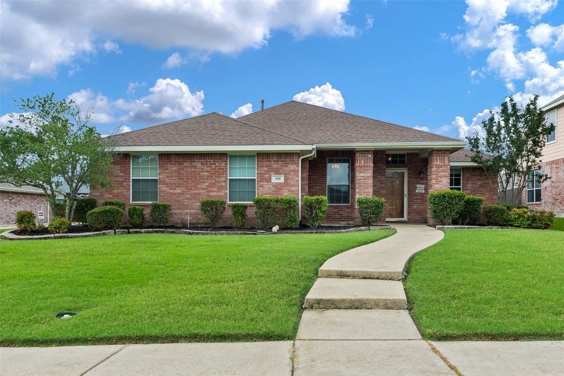 106 Forest Creek Lane Terrell TX 75160