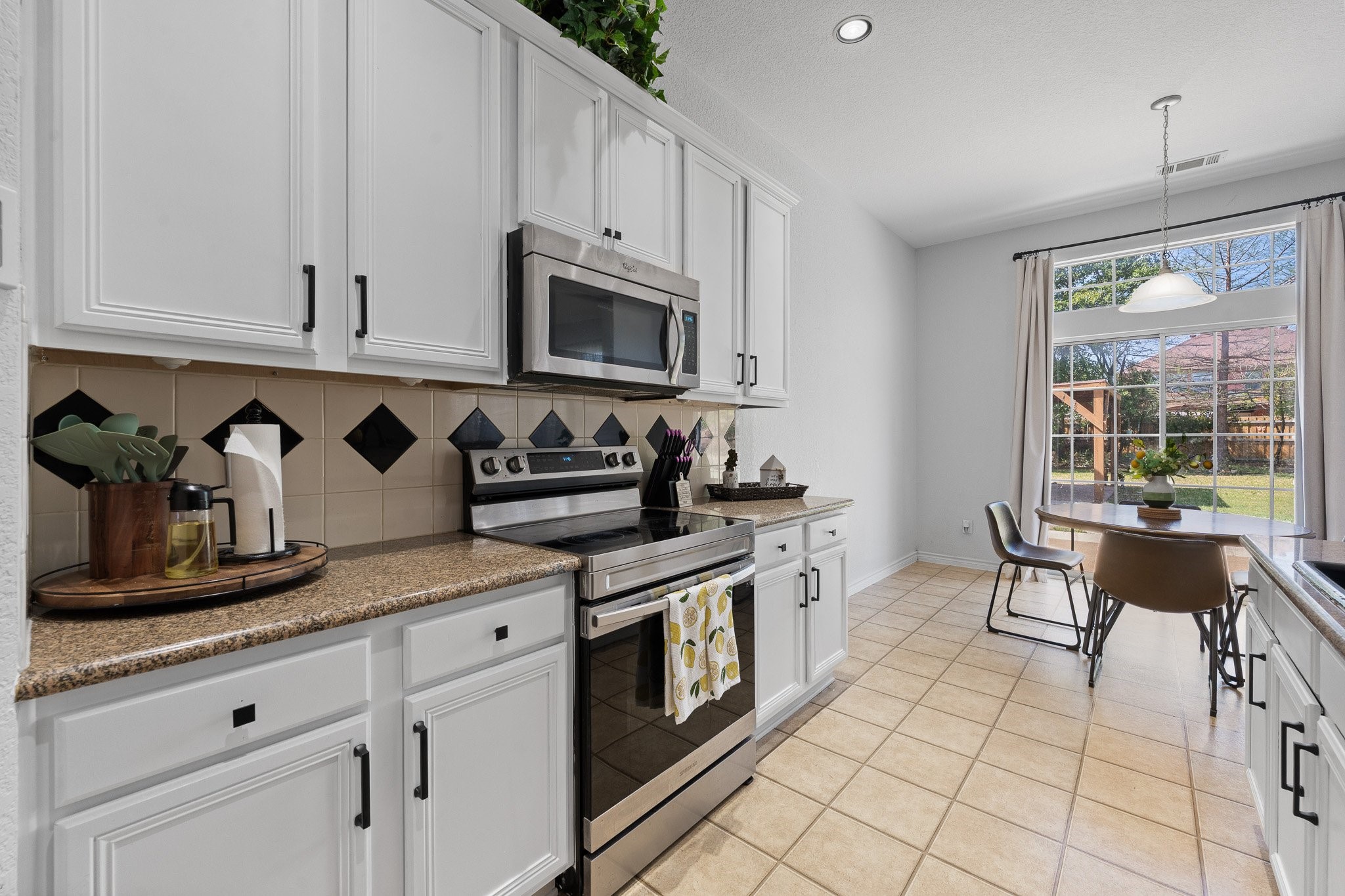 7722 Labrador Drive Arlington TX 76002